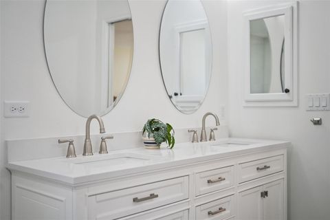 Tiny photo for 37008 Forestdel Drive, Eustis, FL 32736 (MLS # O6386511)