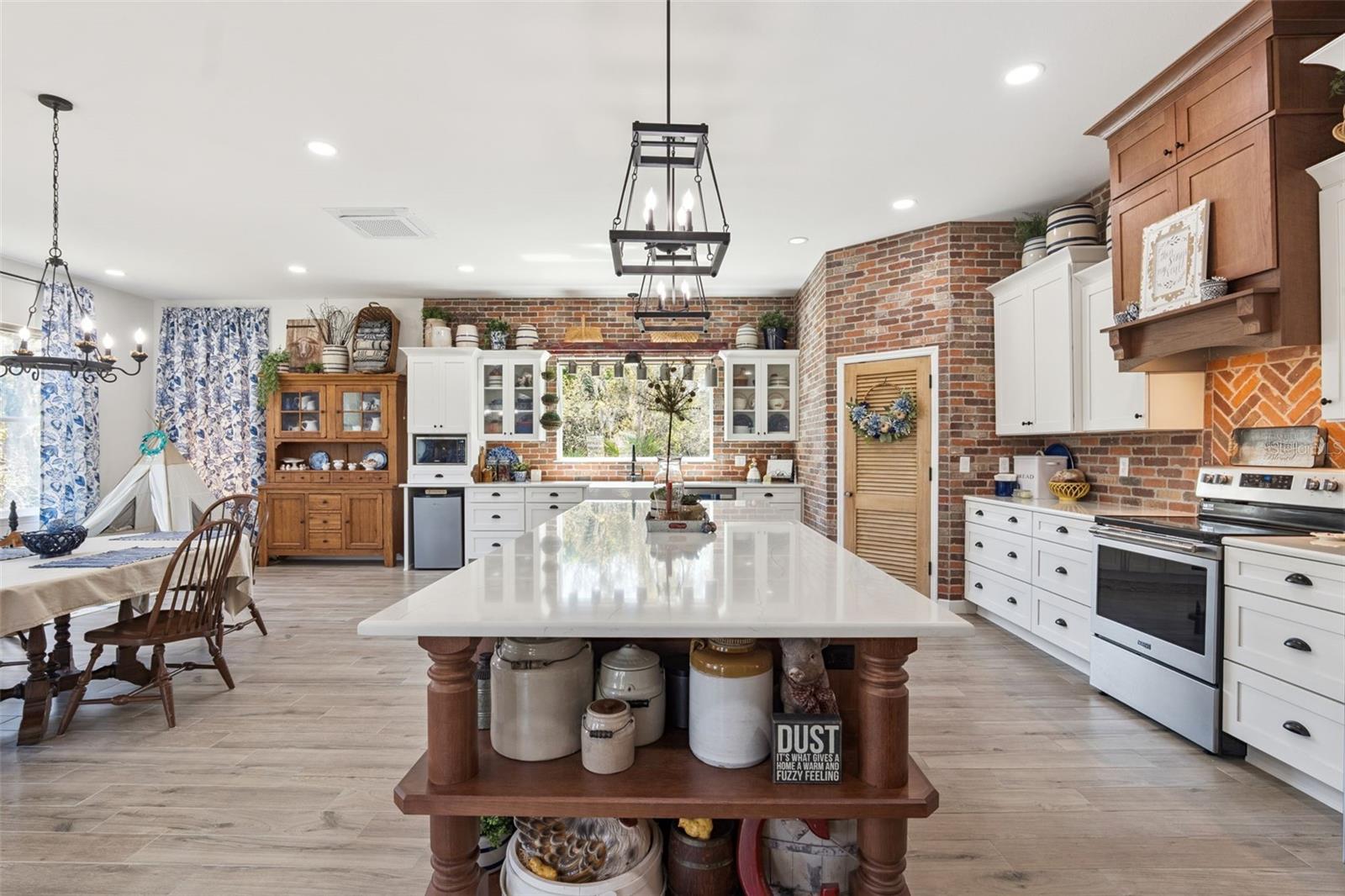 FORESTDEL 2ND ADD - Residential