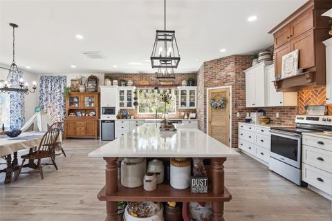 Tiny photo for 37008 Forestdel Drive, Eustis, FL 32736 (MLS # O6386511)