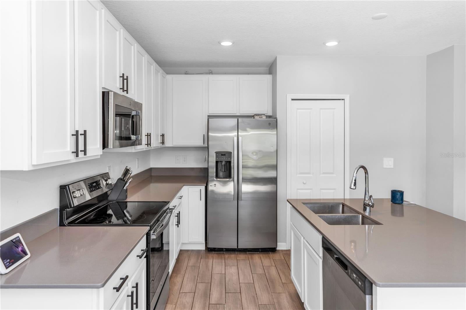 1104 PEACH CREEK DRIVE