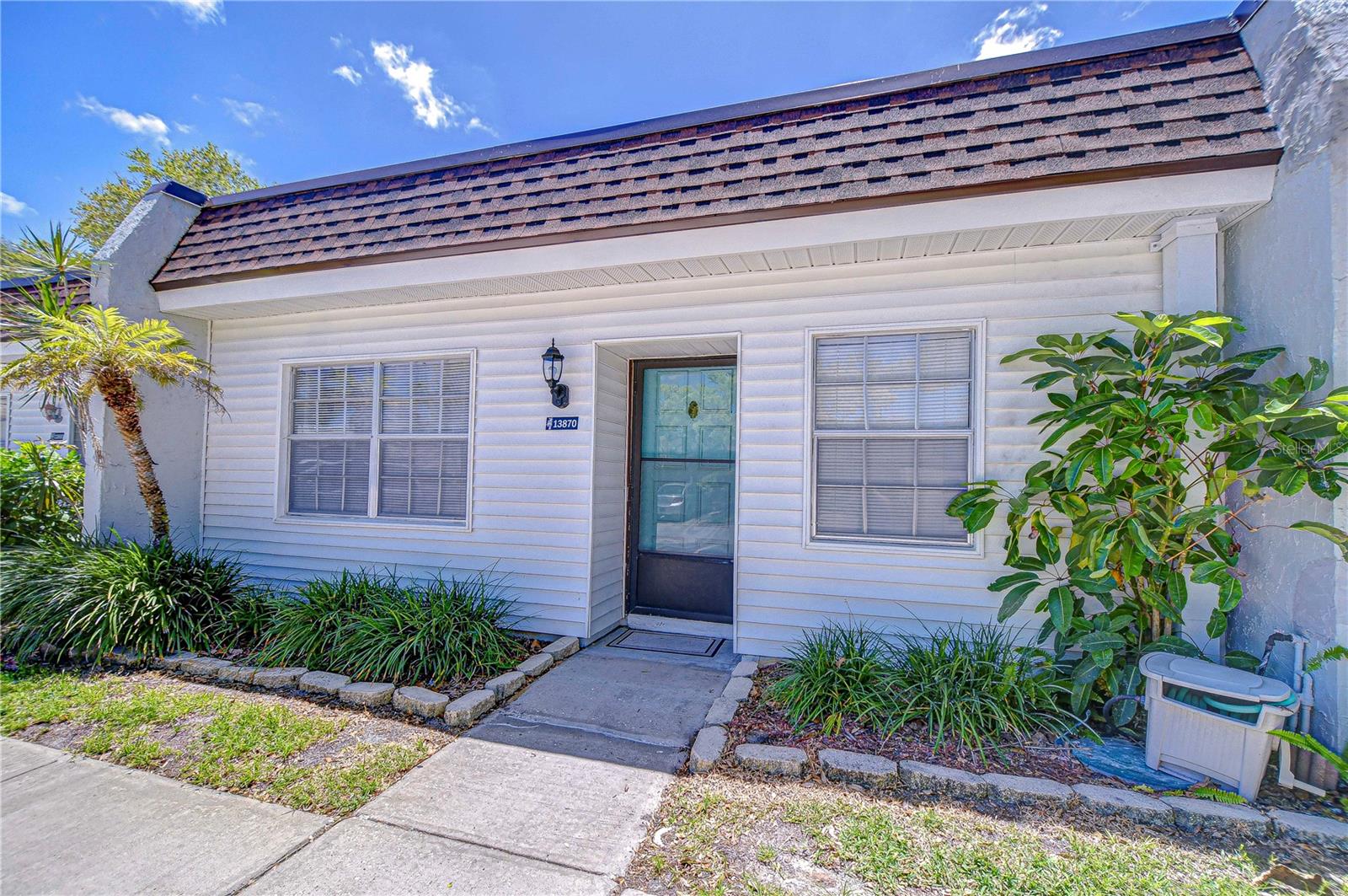 MISSION OAKS CONDO - Residential Lease