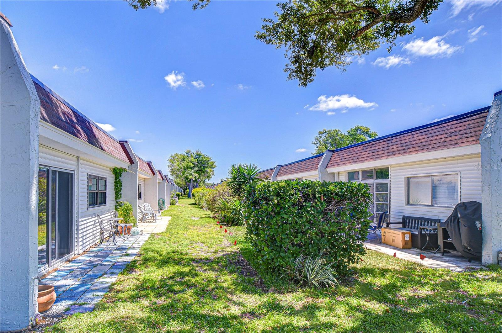 MISSION OAKS CONDO - Residential Lease