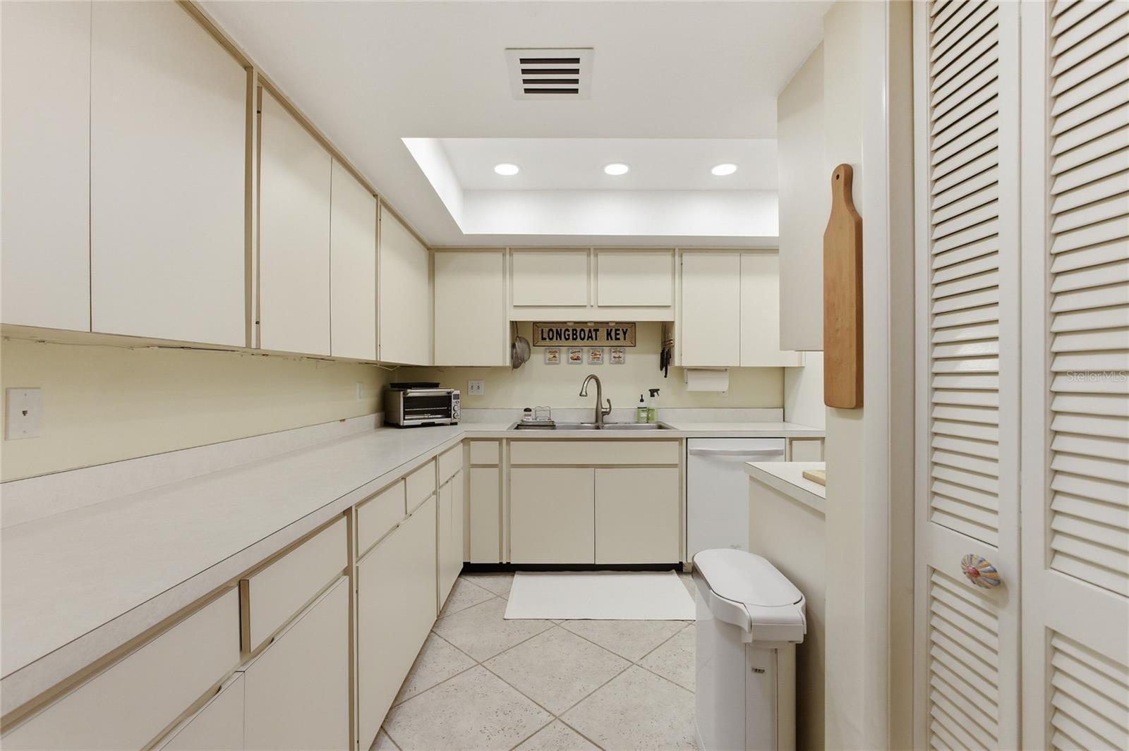 THE SHORE - Residential