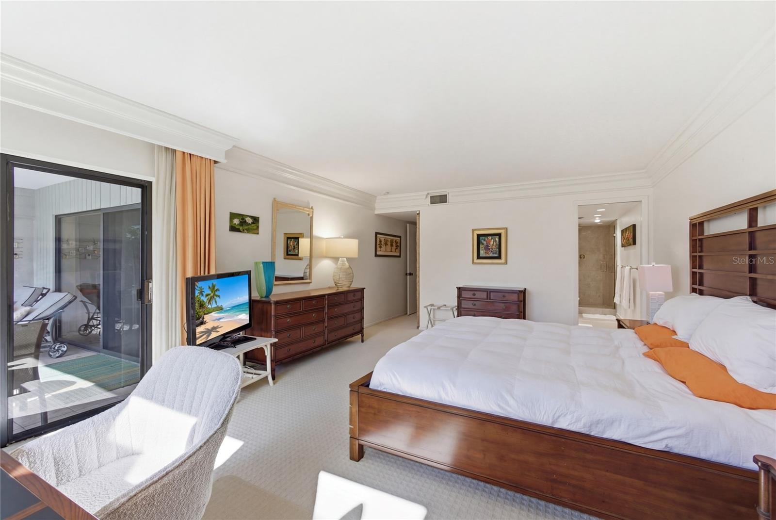 THE SHORE - Residential