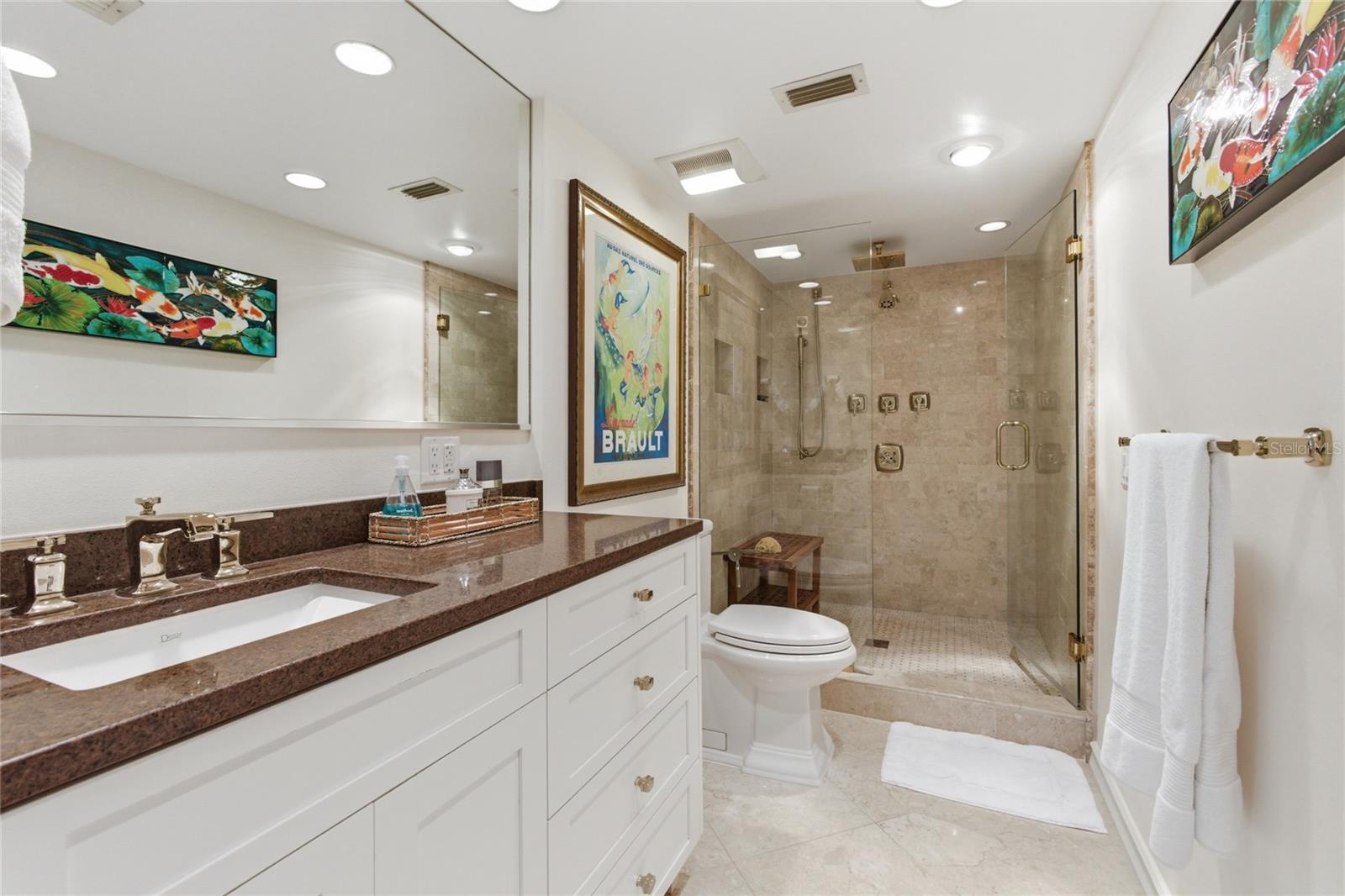 THE SHORE - Residential