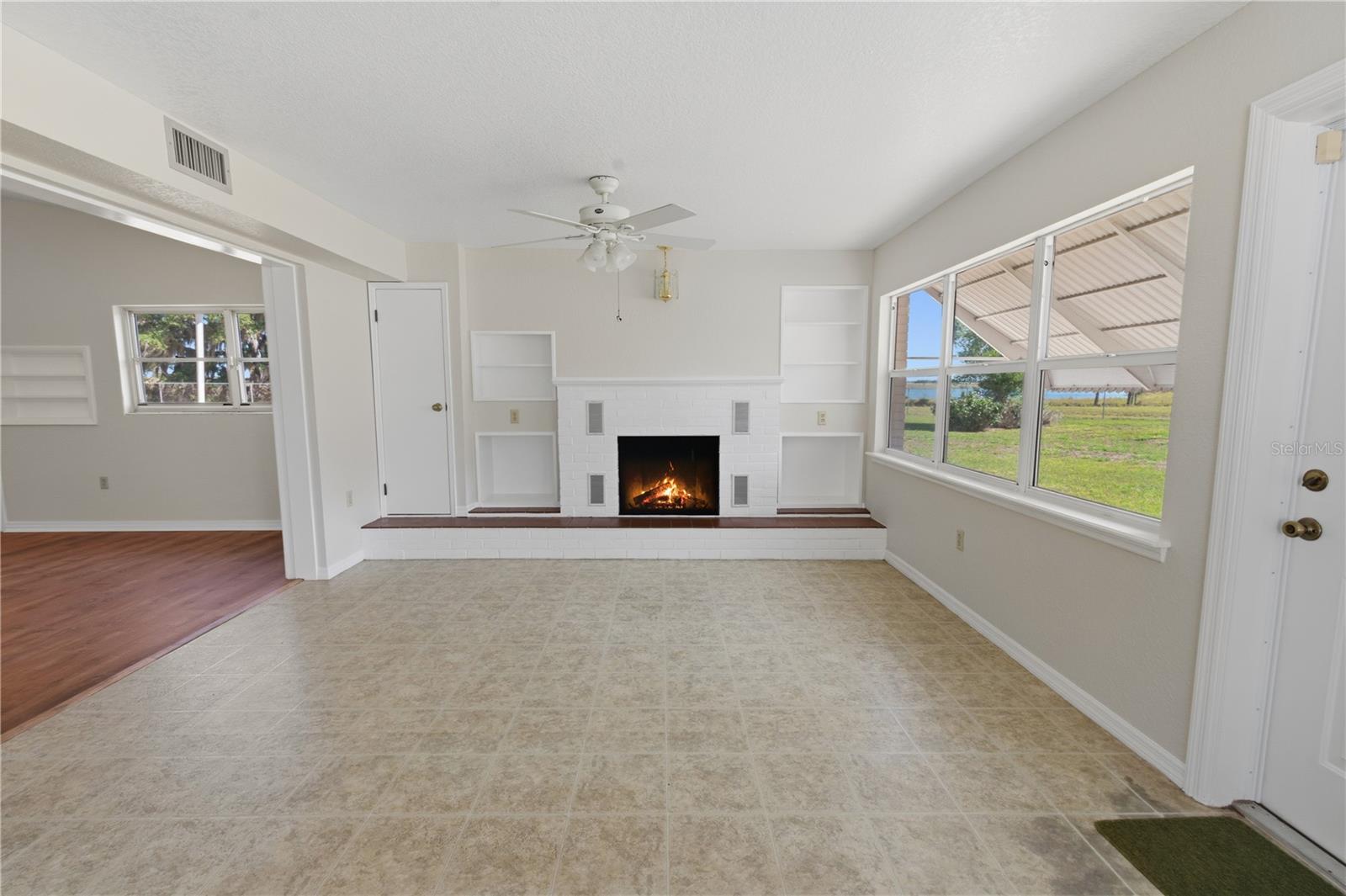 MAMMOTH GROVE - Residential