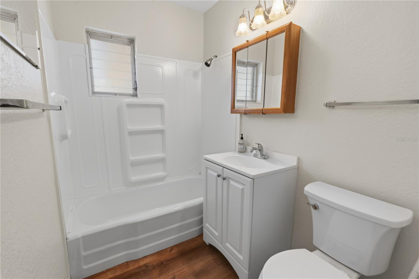 MAMMOTH GROVE - Residential