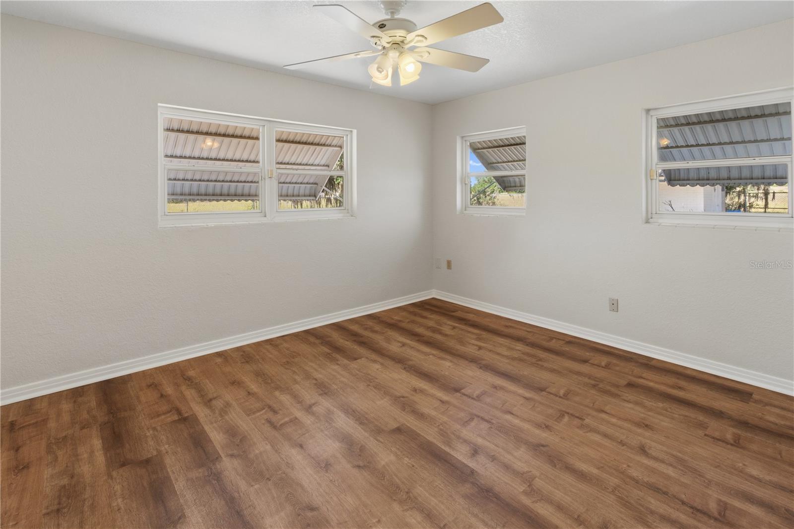 MAMMOTH GROVE - Residential