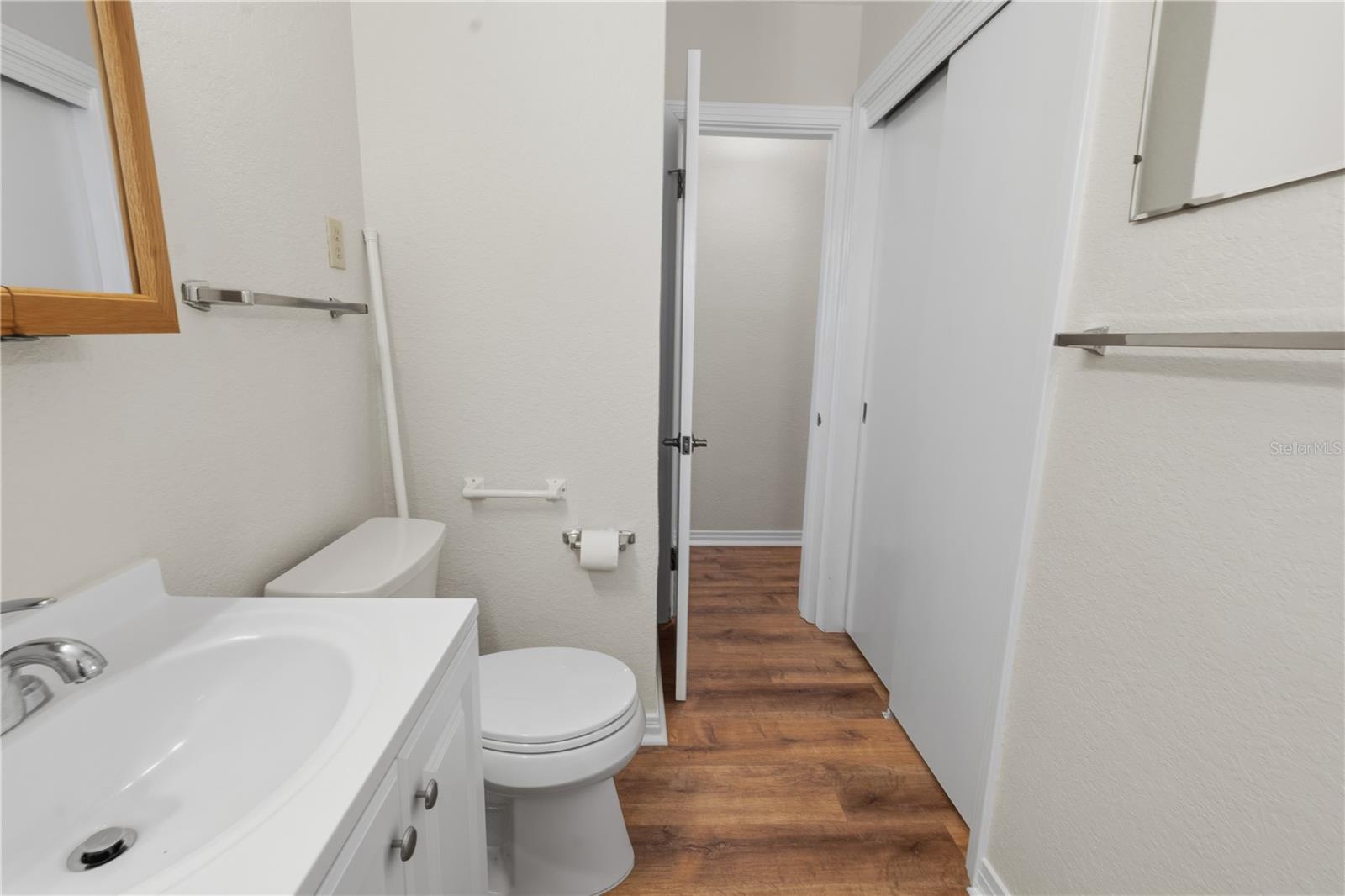 MAMMOTH GROVE - Residential