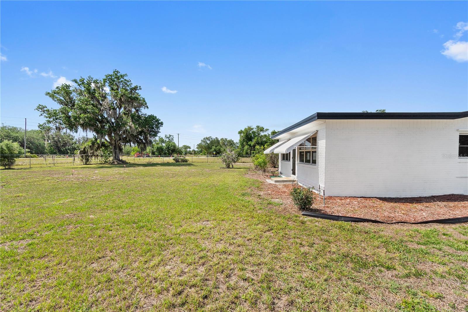 MAMMOTH GROVE - Residential