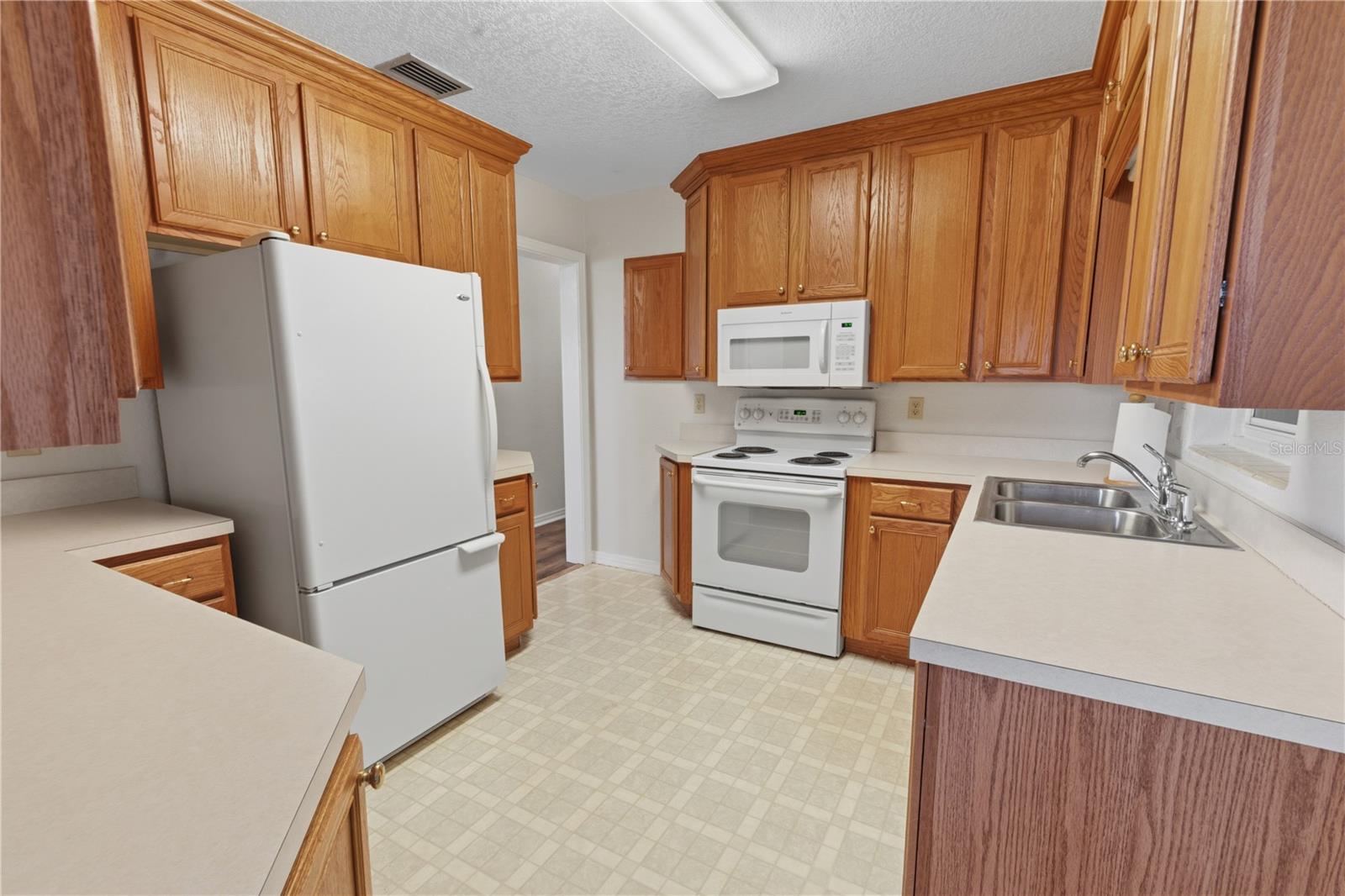 MAMMOTH GROVE - Residential