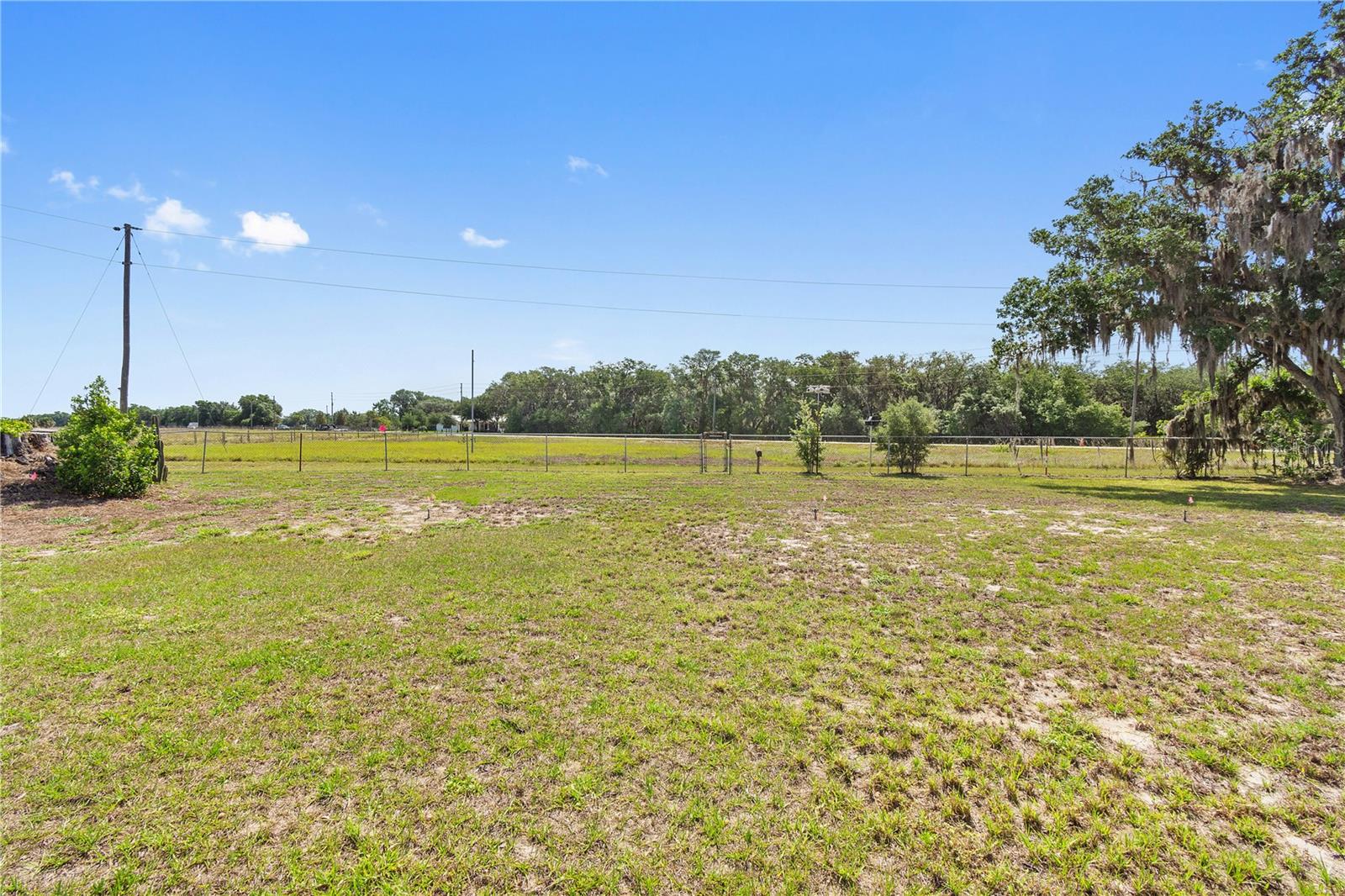 MAMMOTH GROVE - Residential