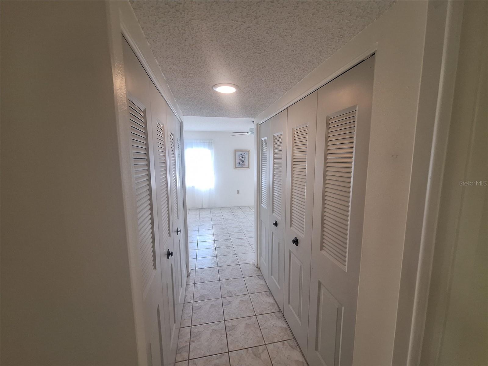 HOLIDAY LAKE VILLAS CONDO - Residential