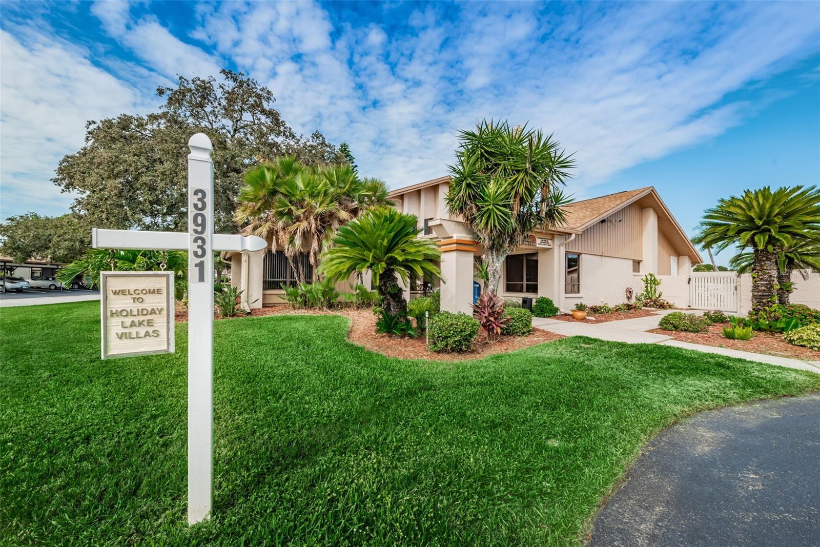 HOLIDAY LAKE VILLAS CONDO - Residential