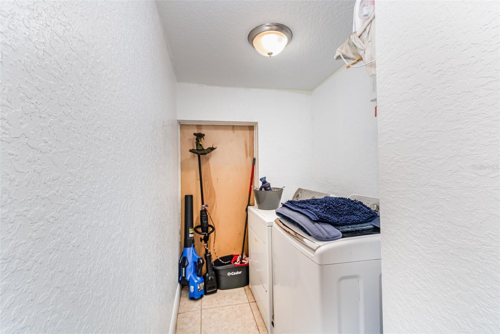 LEESBURG OAK CREST - Residential