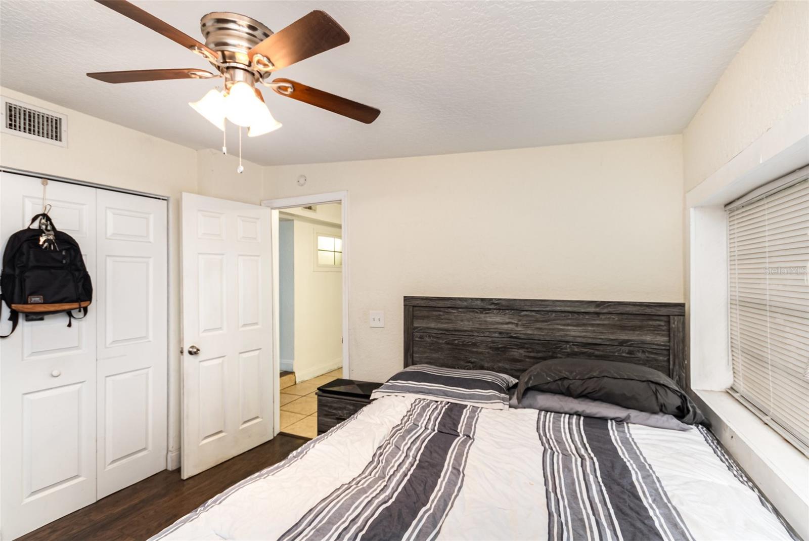 LEESBURG OAK CREST - Residential
