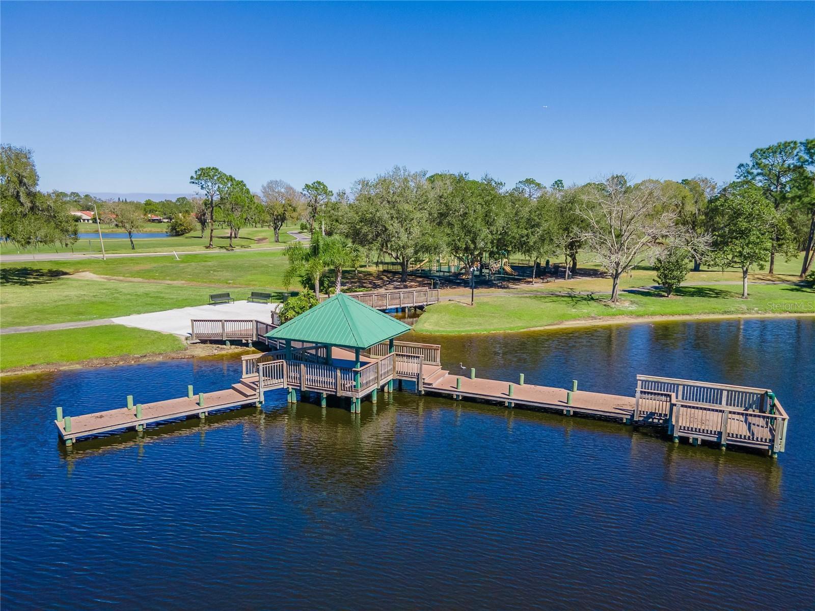 WALDEN LAKE FAIRWAY VILLAS UNI - Residential