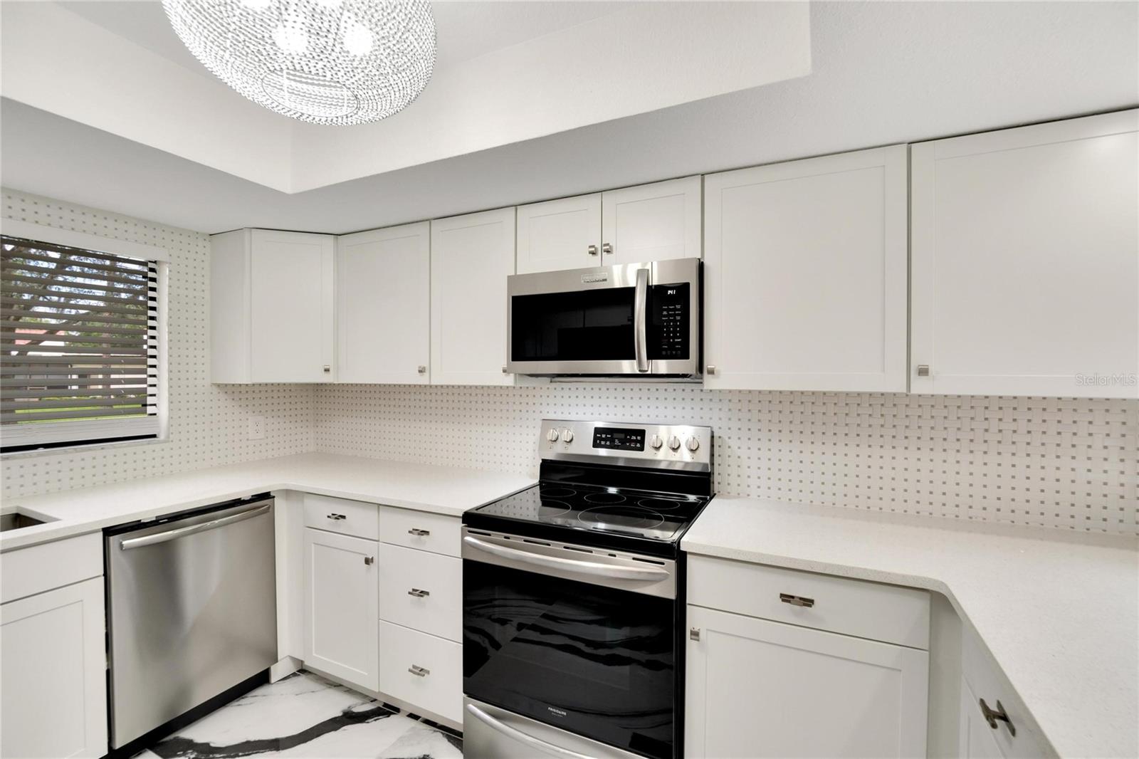 WALDEN LAKE FAIRWAY VILLAS UNI - Residential