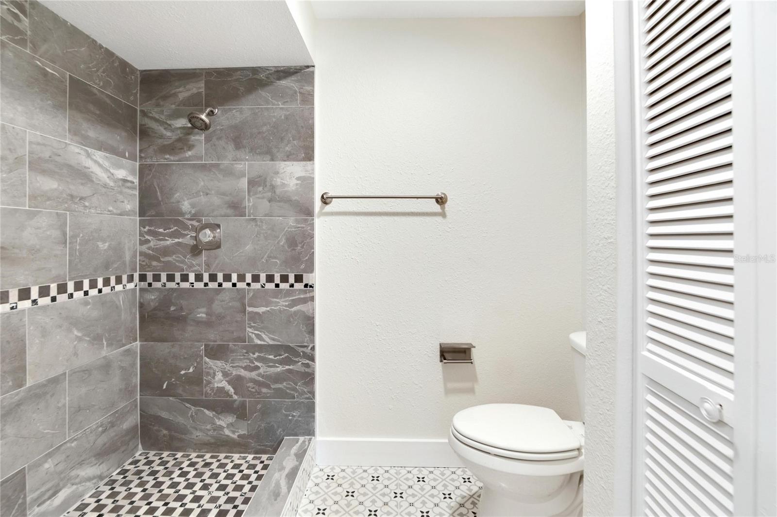 WALDEN LAKE FAIRWAY VILLAS UNI - Residential