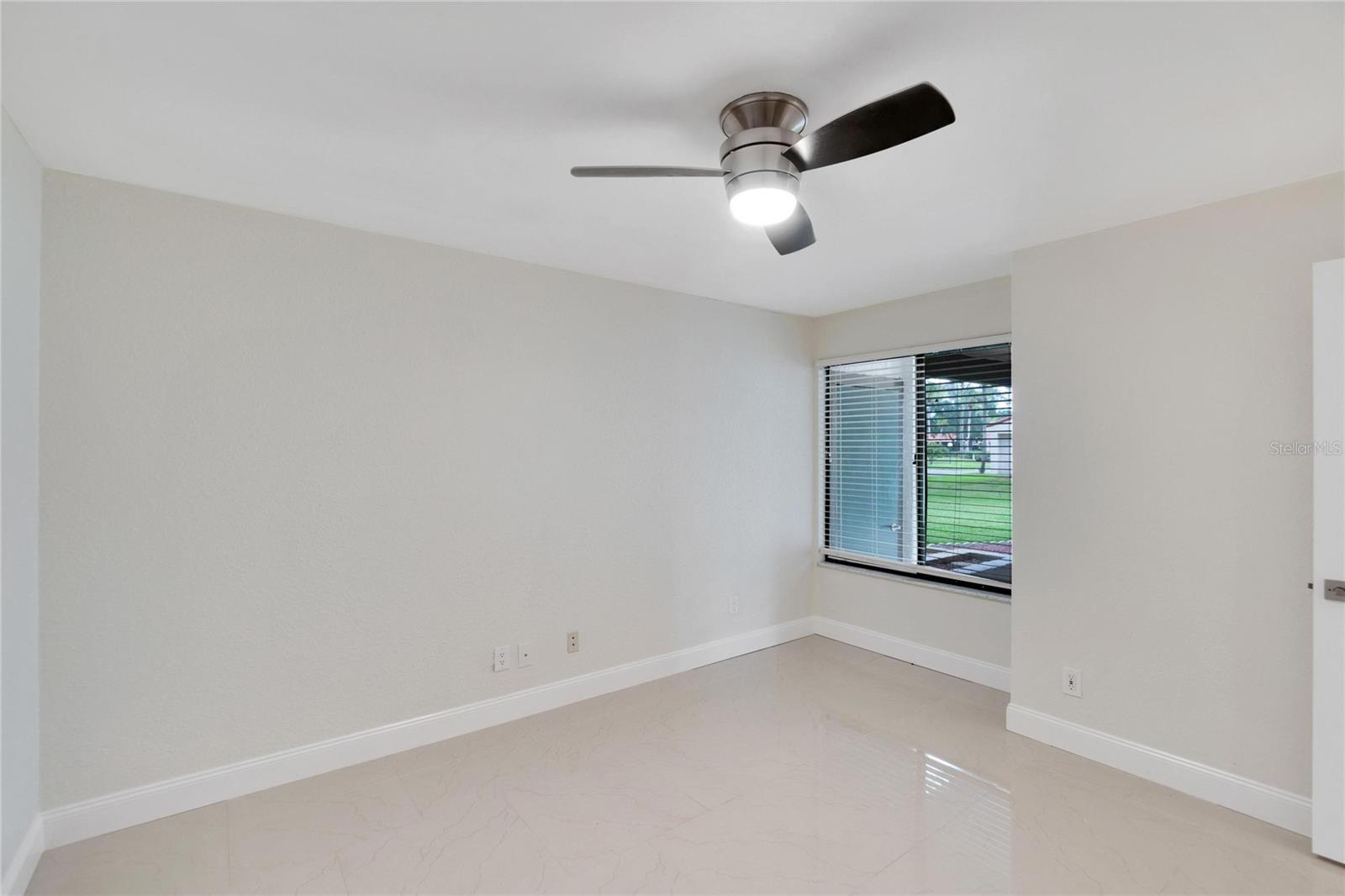 WALDEN LAKE FAIRWAY VILLAS UNI - Residential