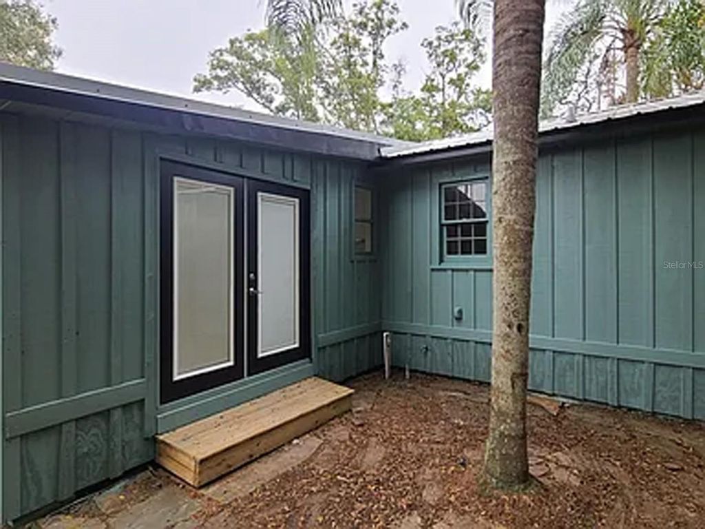 Photo of 4 E Bay Street, Davenport, FL 33837 (MLS # O6354054)