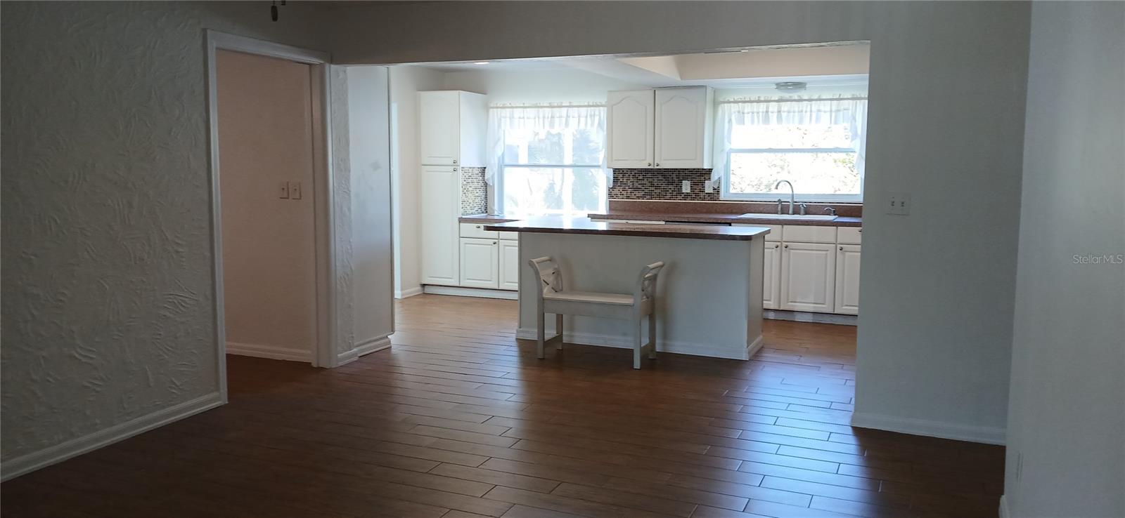 HARBOR HILLS 3RD ADD - Residential Lease