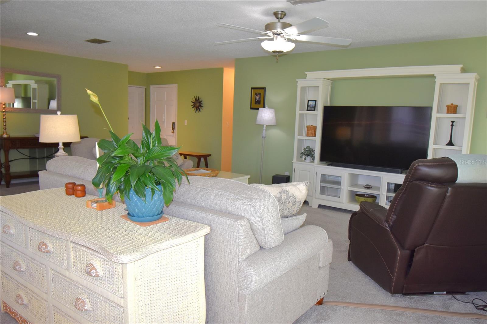 GARDENS THE CONDO - Residential