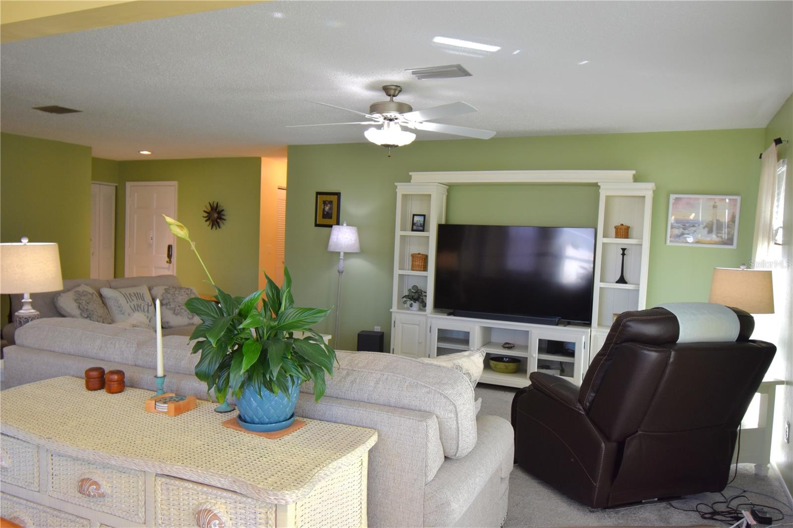 GARDENS THE CONDO - Residential