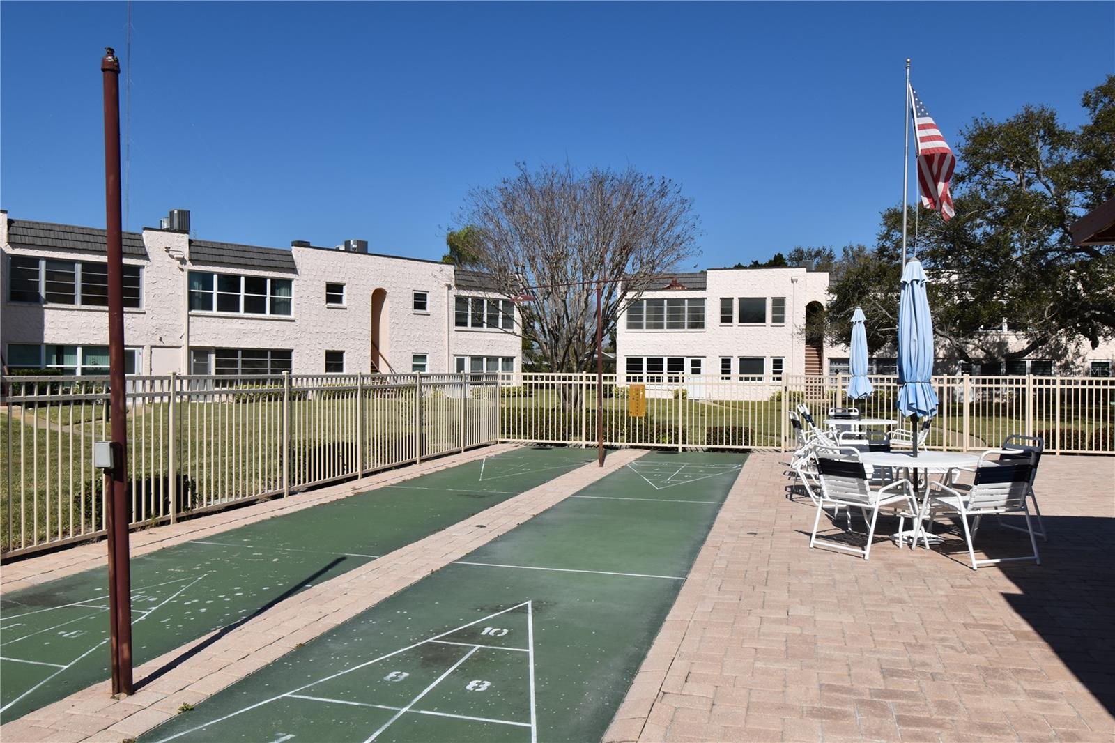 GARDENS THE CONDO - Residential