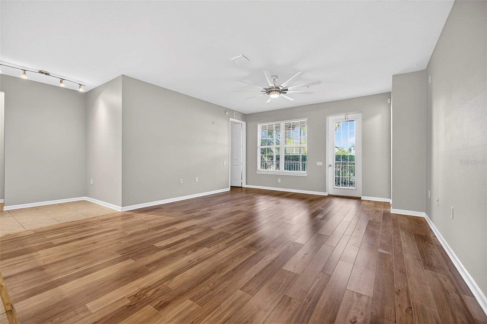 MONTEREY AT LAKE SEMINOLE CONDO - Residential