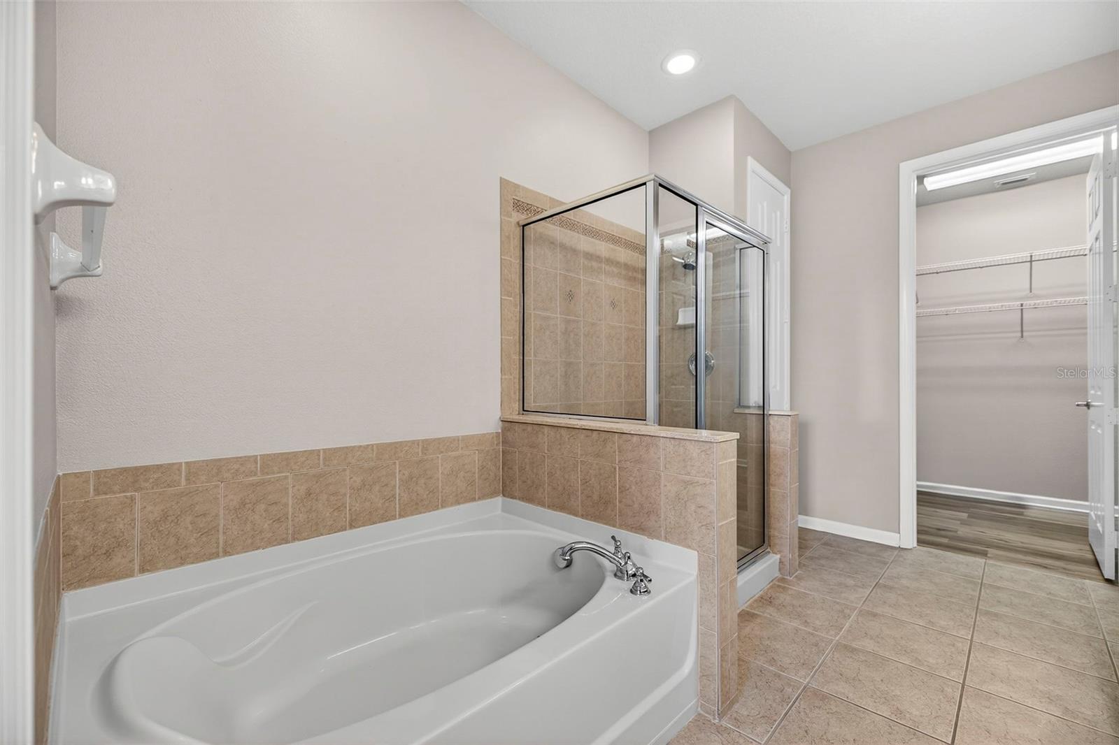 MONTEREY AT LAKE SEMINOLE CONDO - Residential