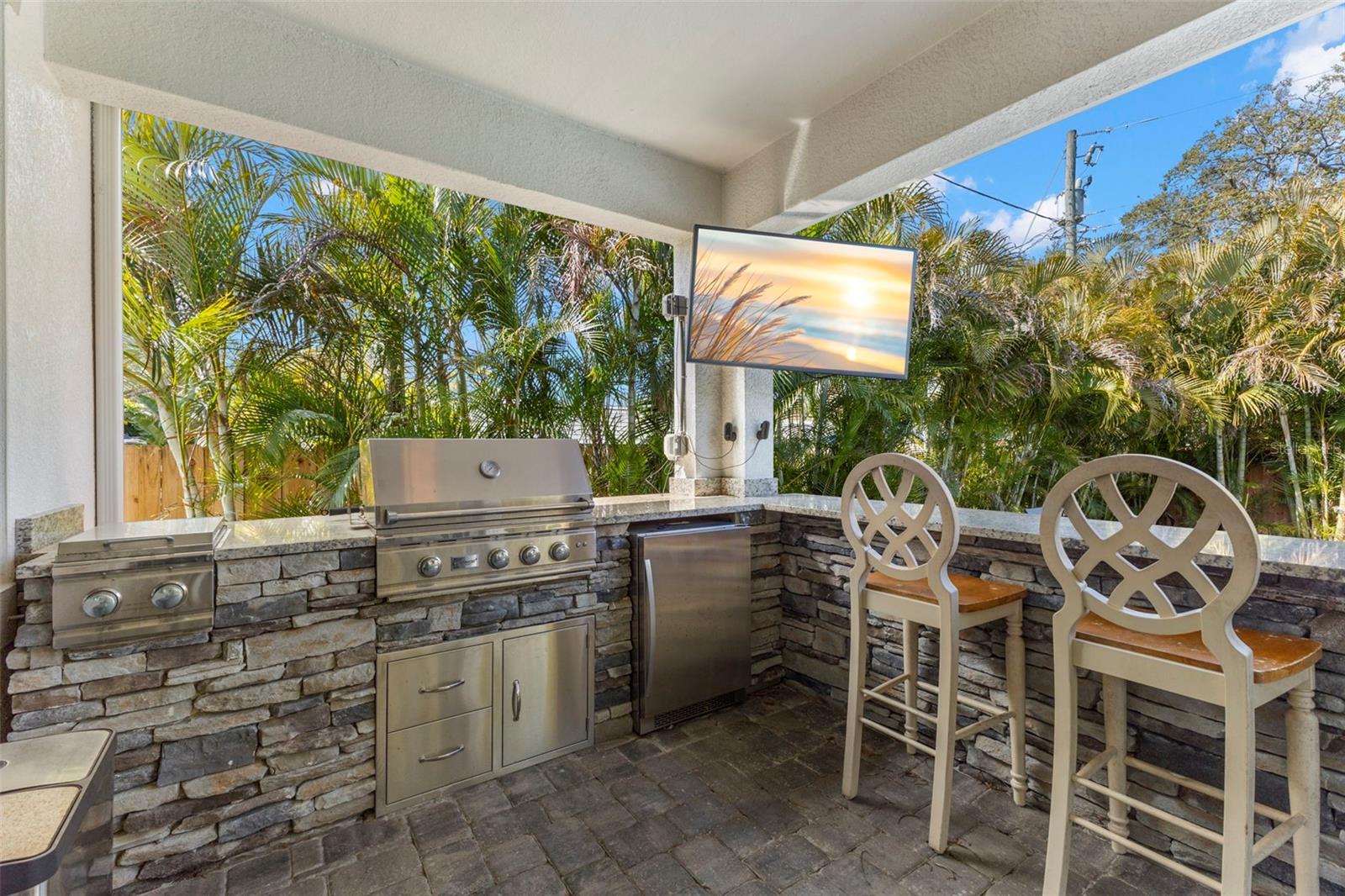 JUNGLE TERRACE SEC B - Residential