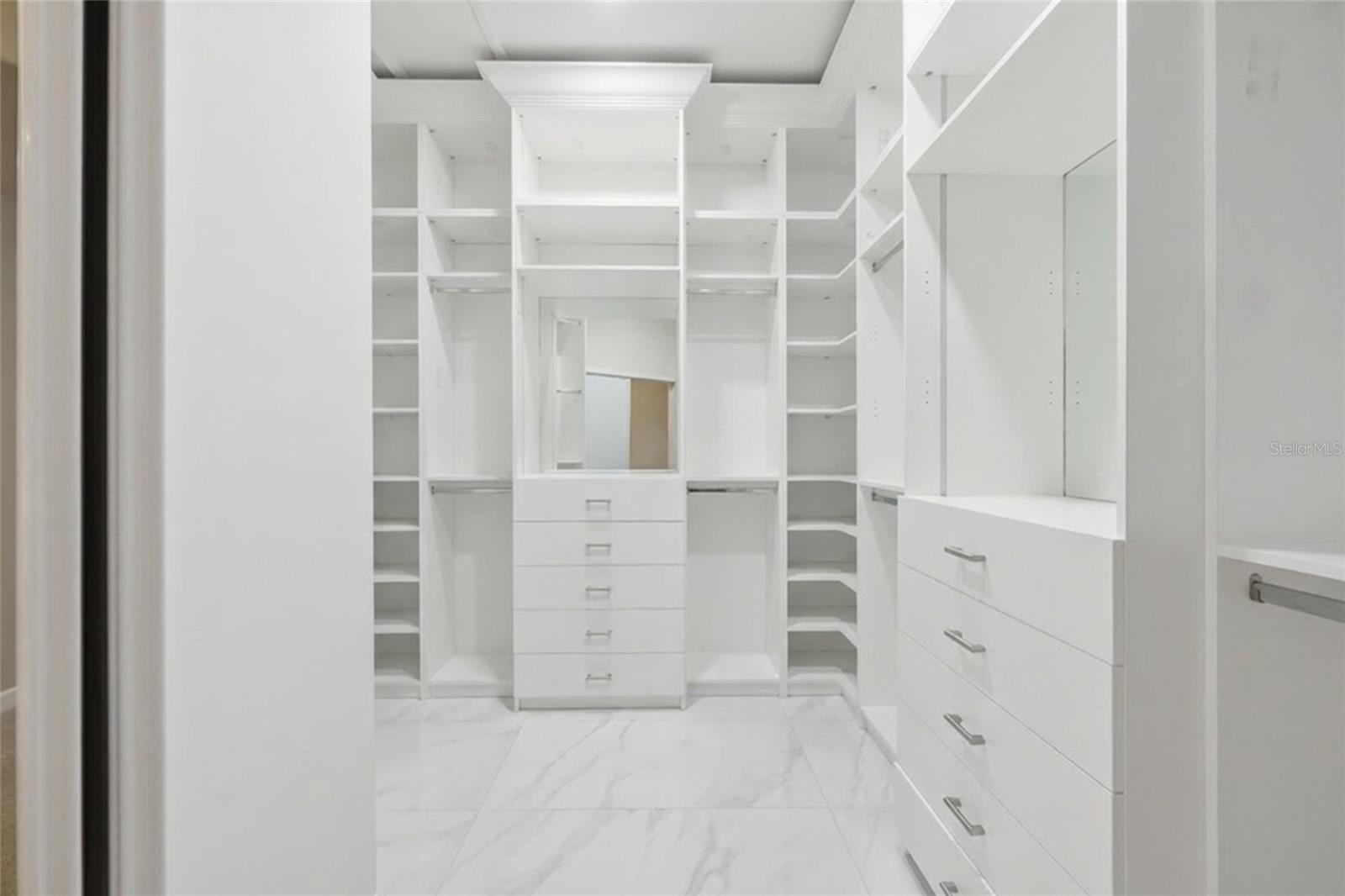 VIZCAYA PH 01 - Residential