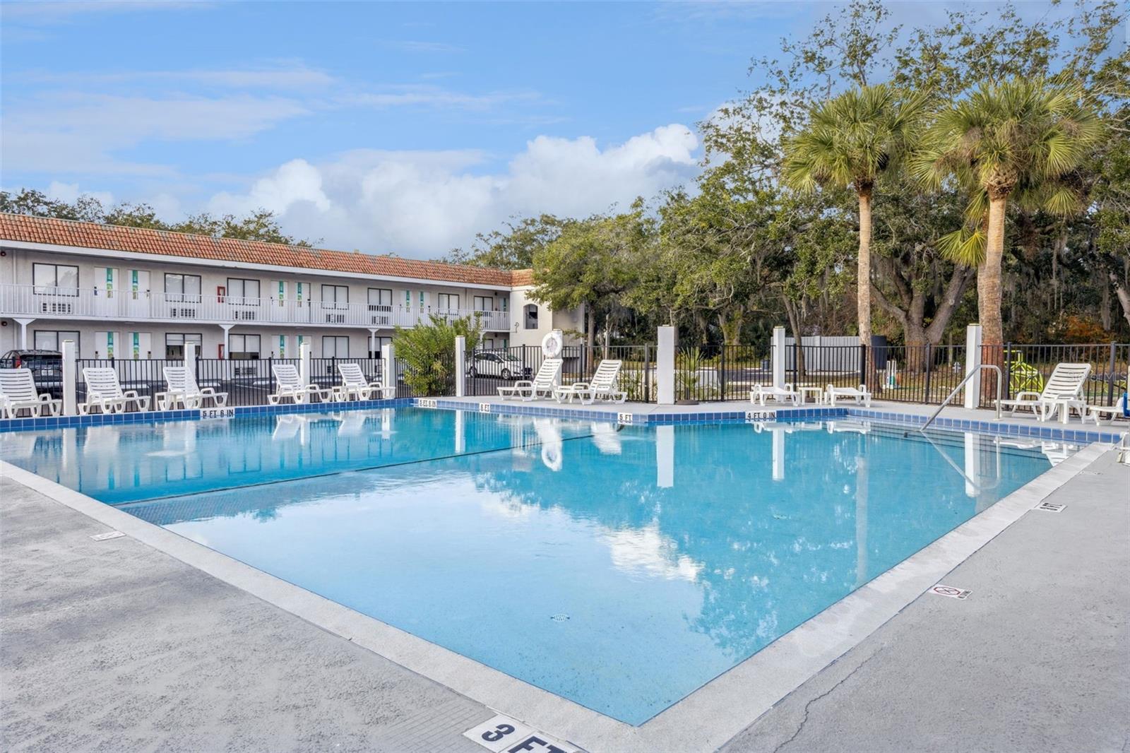 GREENPOINT ESSENTIAL HOTEL CONDO - Residential