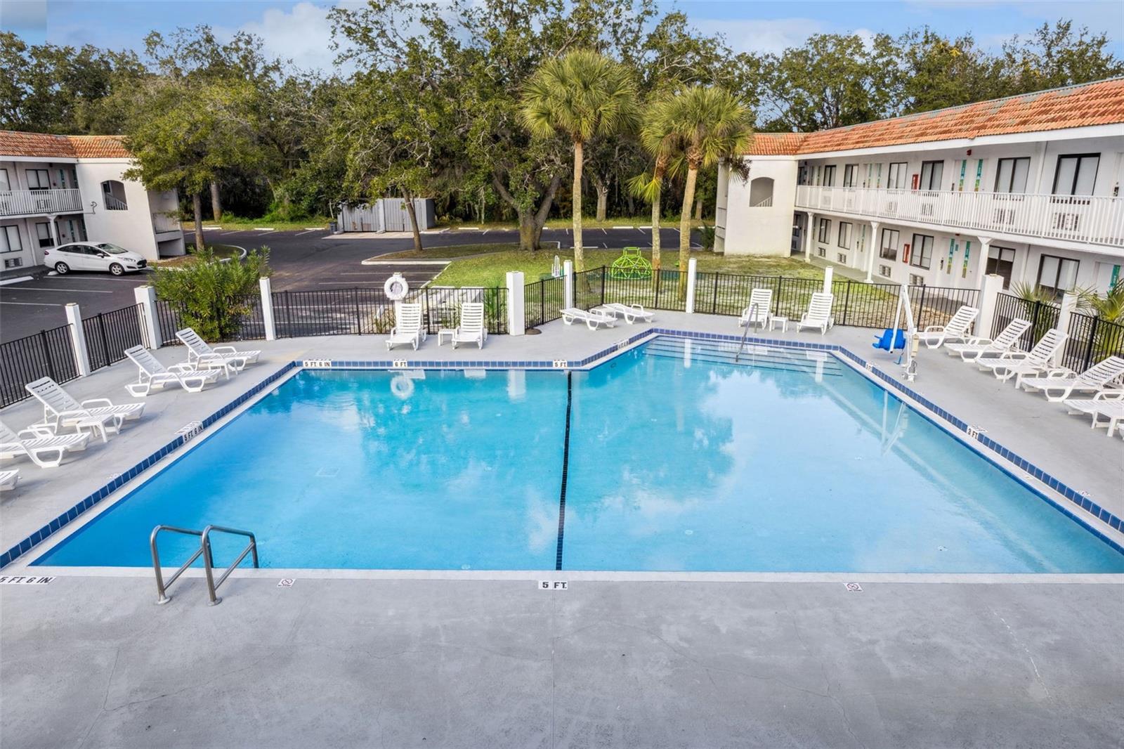 GREENPOINT ESSENTIAL HOTEL CONDO - Residential