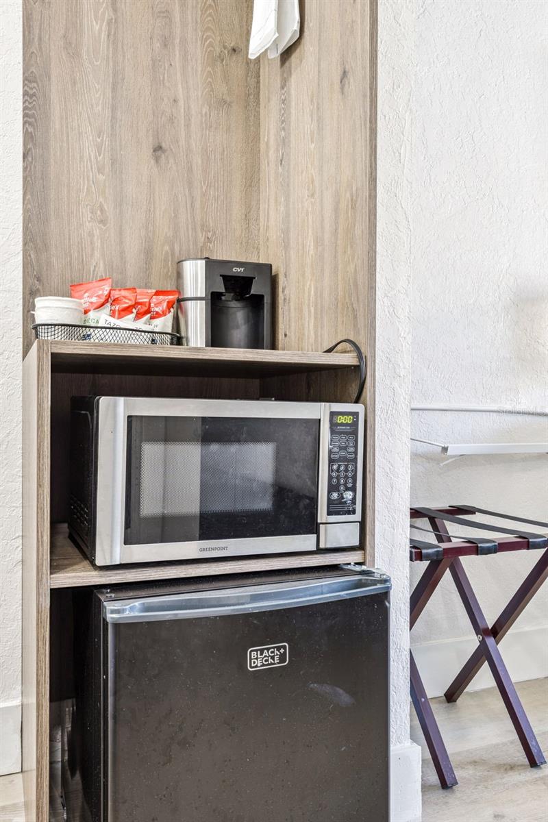 GREENPOINT ESSENTIAL HOTEL CONDO - Residential