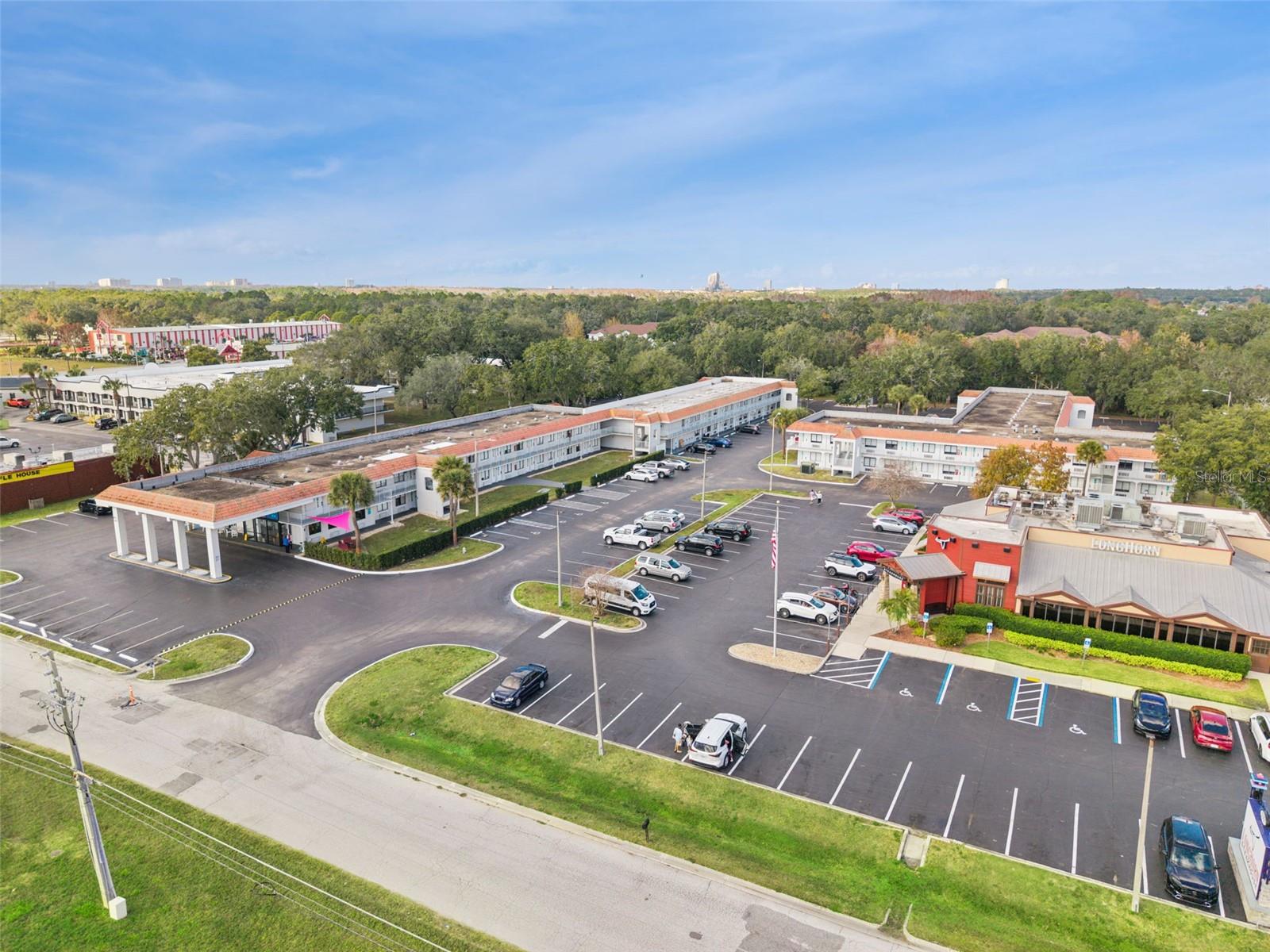 GREENPOINT ESSENTIAL HOTEL CONDO - Residential