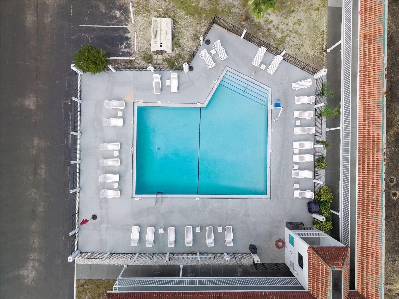 GREENPOINT ESSENTIAL HOTEL CONDO - Residential