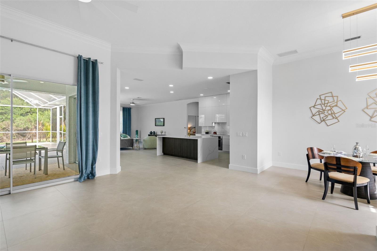 SAWGRASS - Residential
