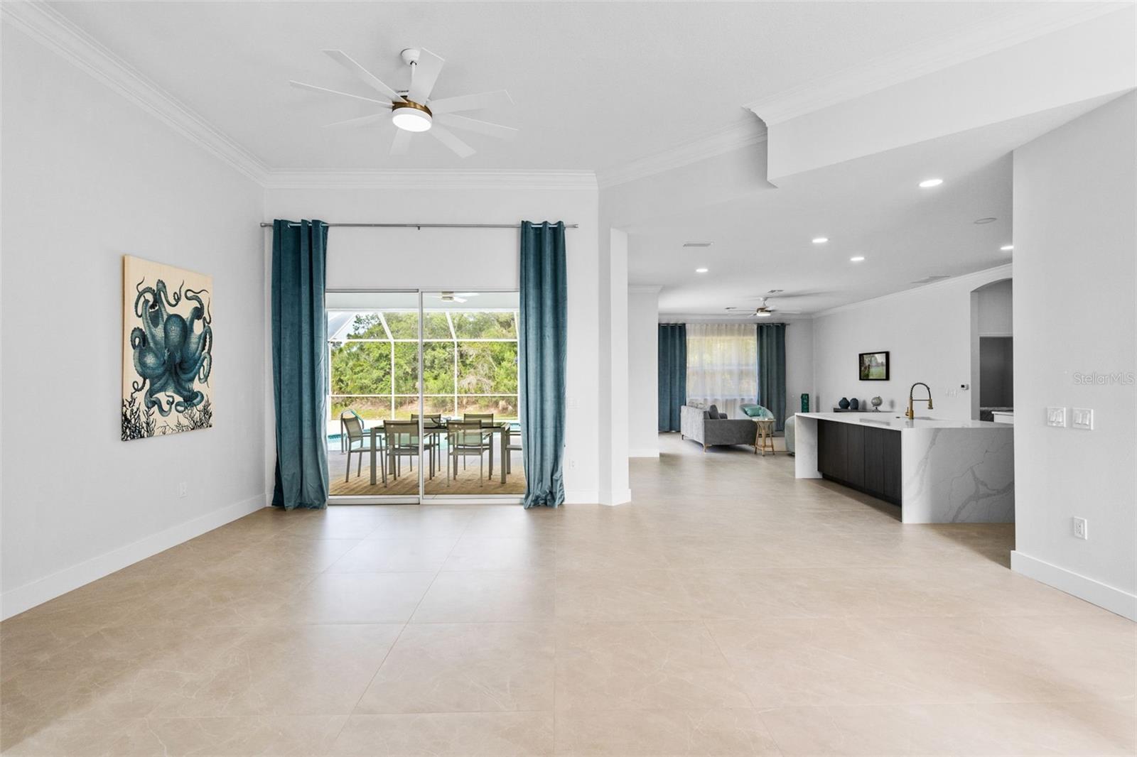 SAWGRASS - Residential