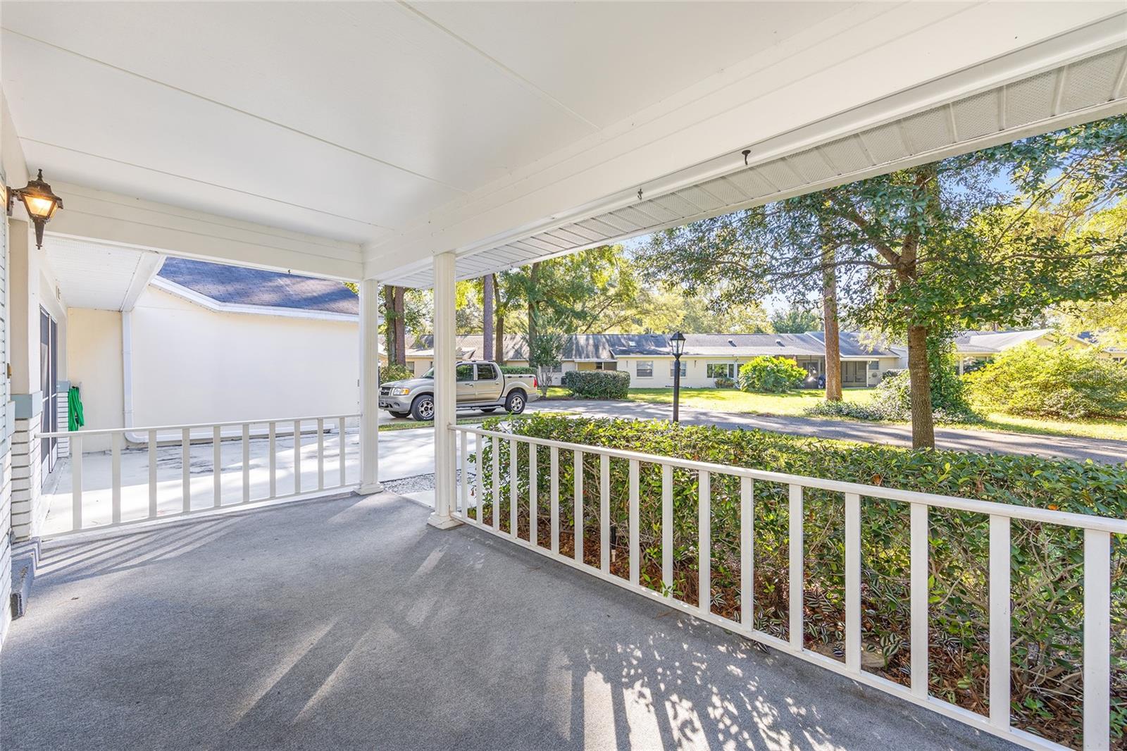 ON TOP OF THE WORLD - Residential