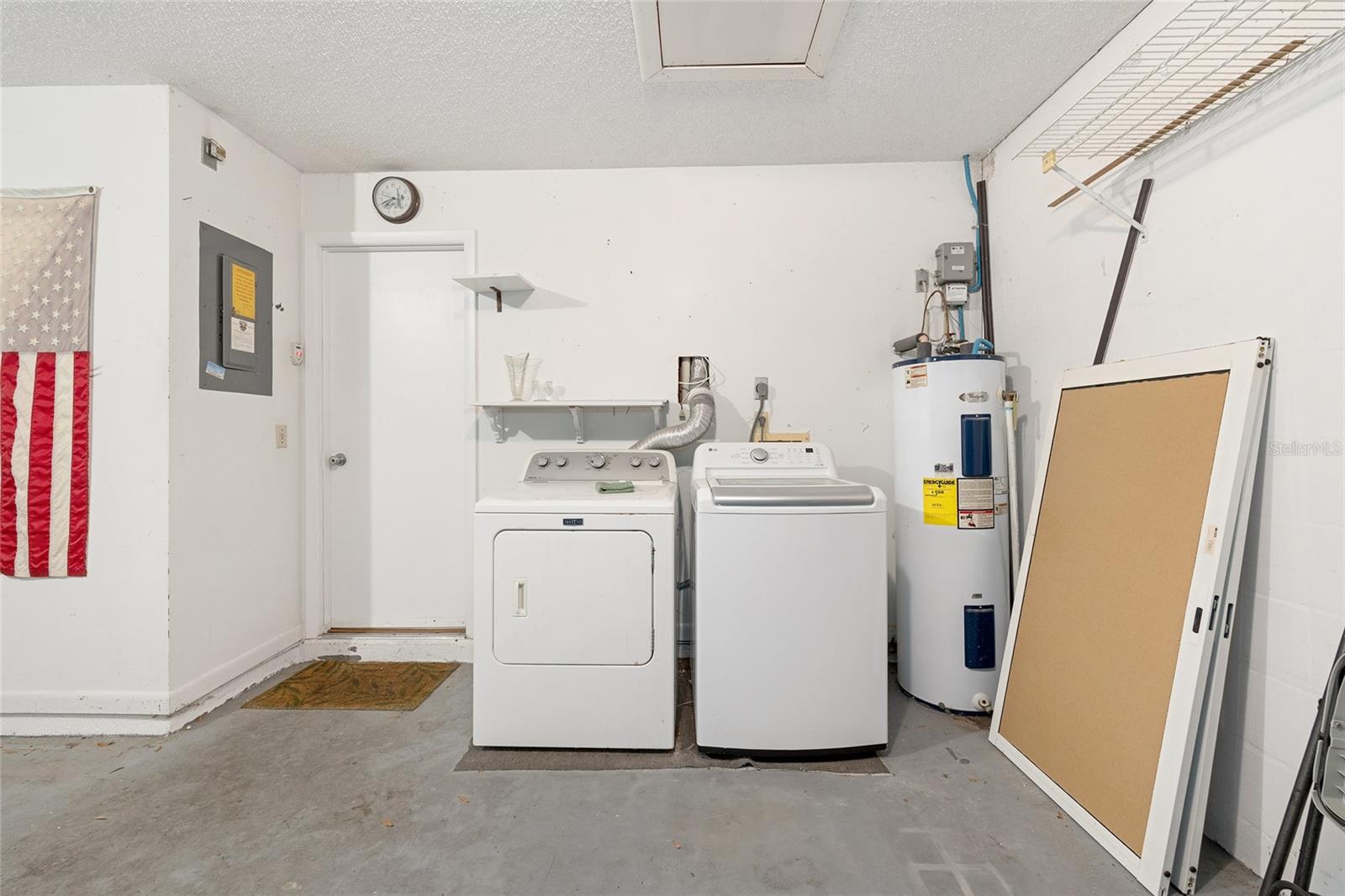 ON TOP OF THE WORLD - Residential