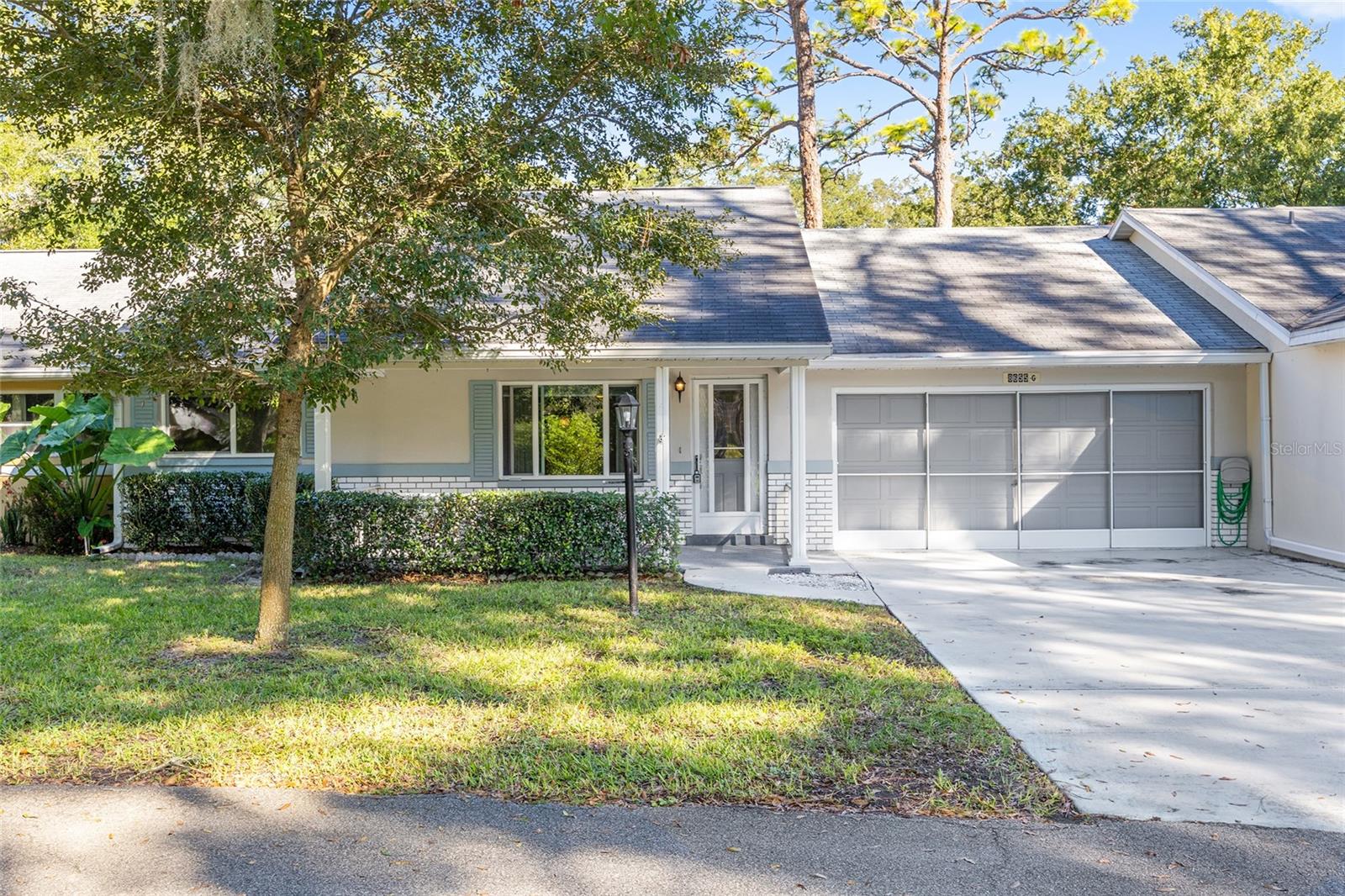 ON TOP OF THE WORLD - Residential