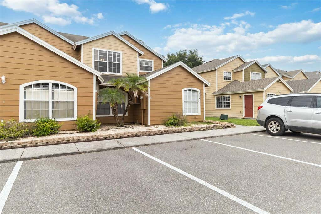 Photo of 2204 Fan Palm Drive, Davenport, FL 33897 (MLS # S5154518)