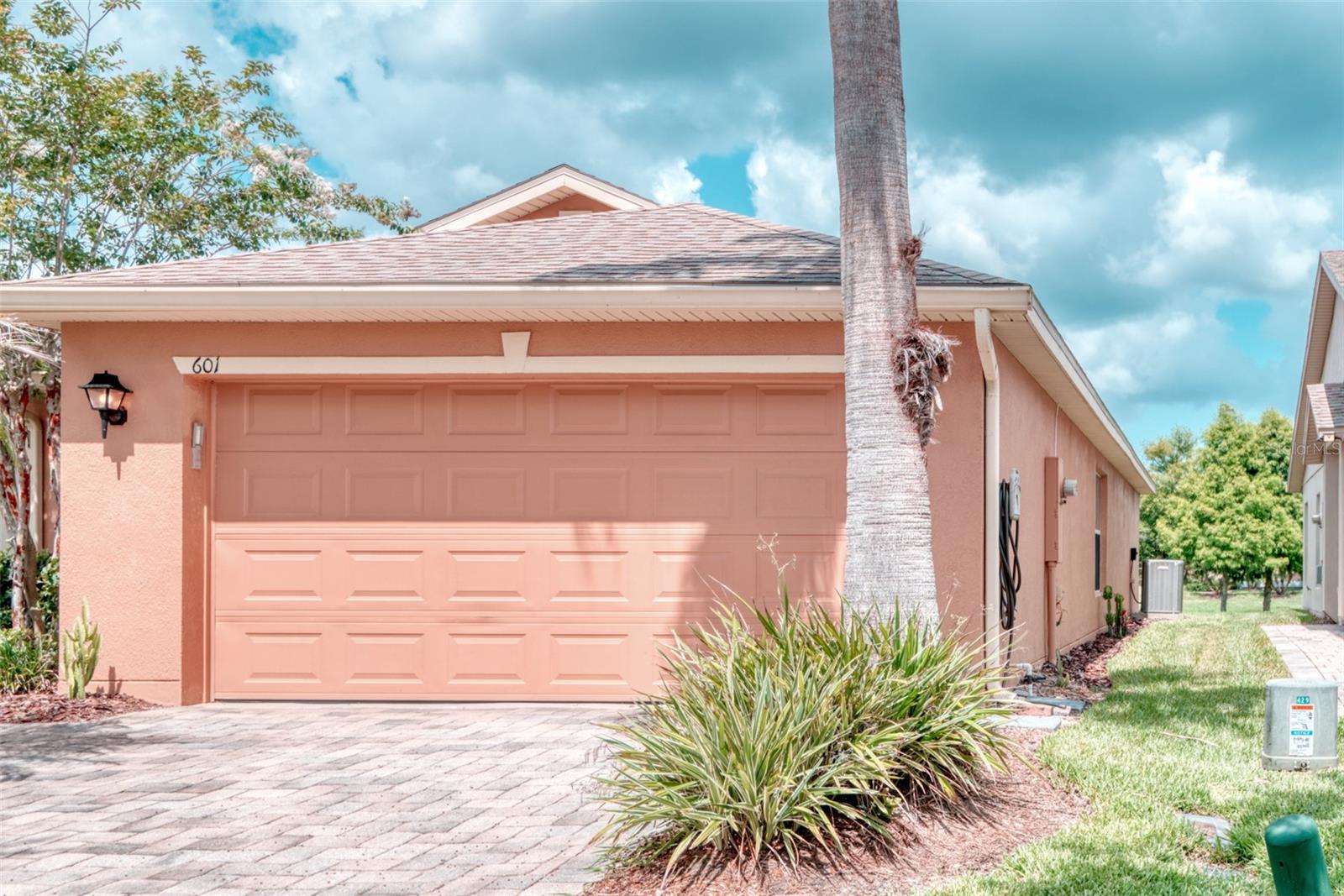 601 GRAND CANAL DR