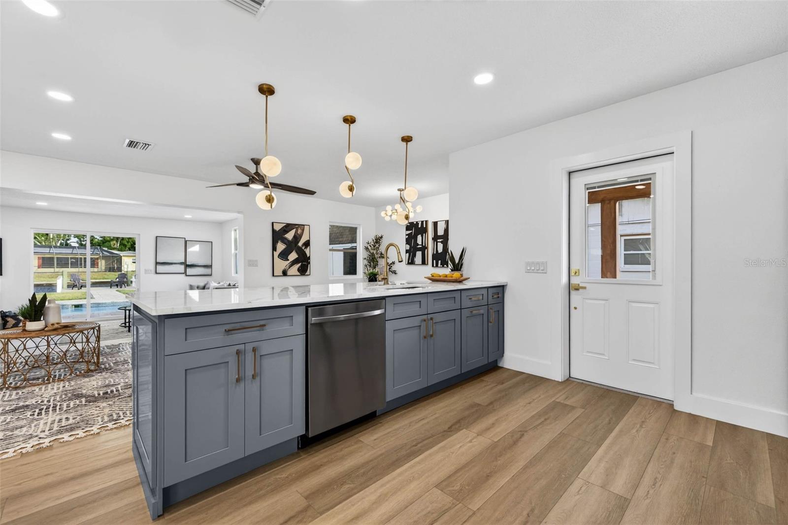 SHORE ACRES BUTTERFLY LAKE REP - Residential