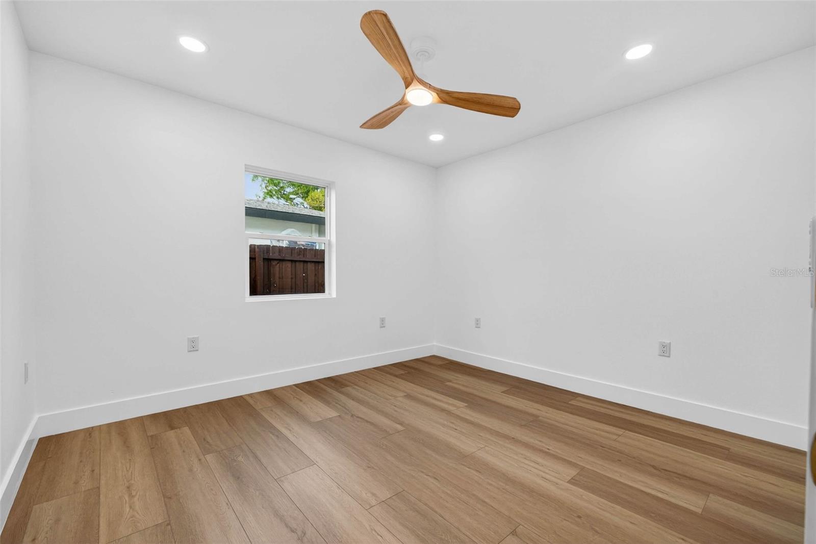 SHORE ACRES BUTTERFLY LAKE REP - Residential