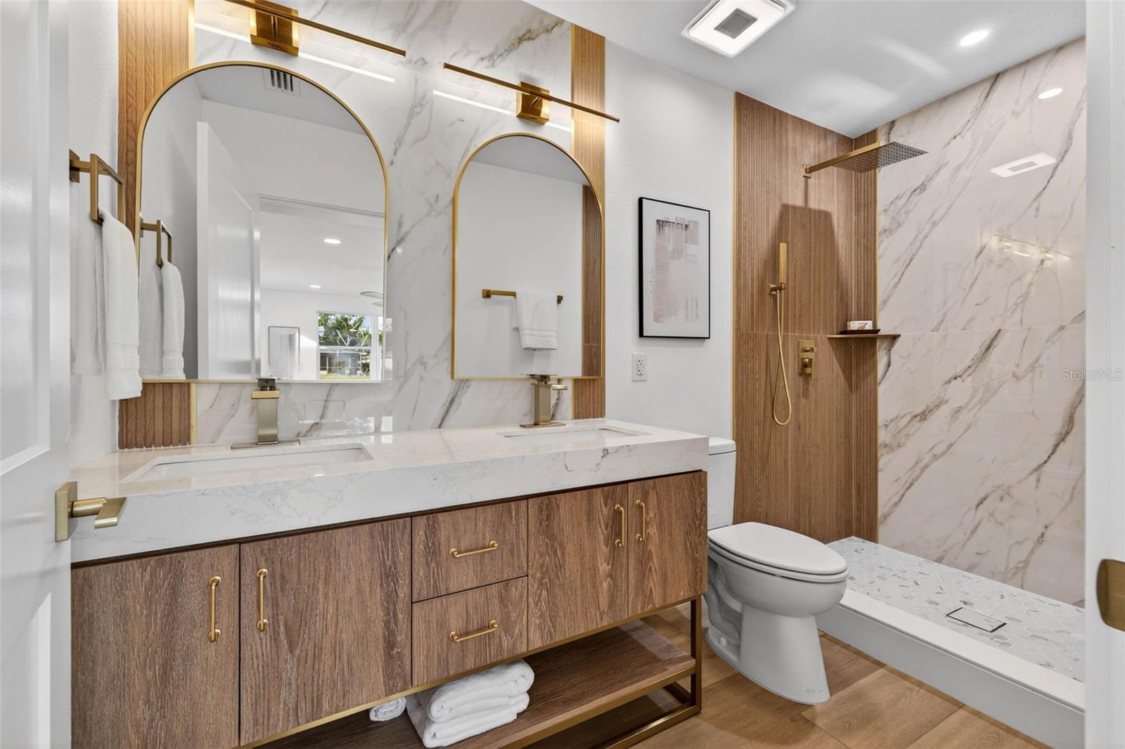 4623 CARSON STREET NE