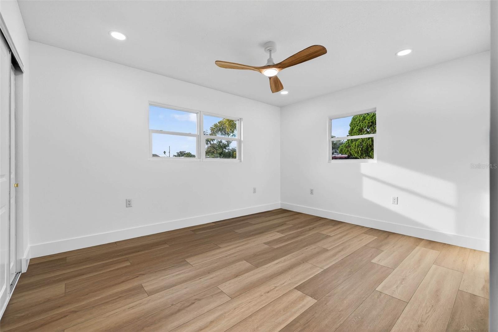 SHORE ACRES BUTTERFLY LAKE REP - Residential