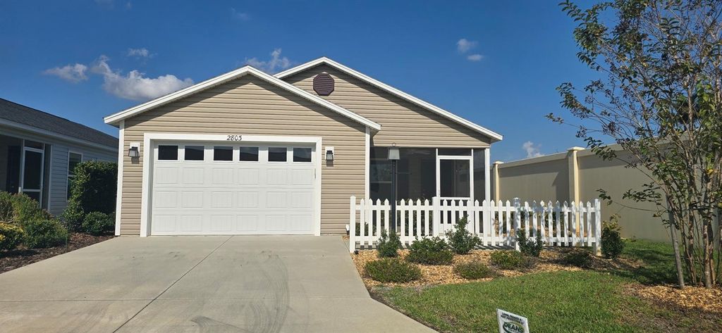 Photo of 2803 Hull Lane, The Villages, FL 32163 (MLS # OM714303)